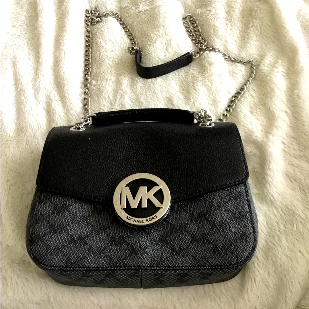 Michael Kors  chain purse